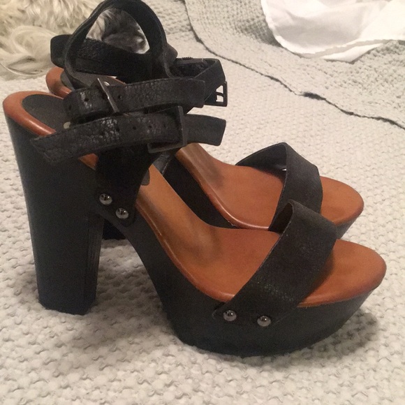 Gianni Bini Shoes - Gianni Bini heels